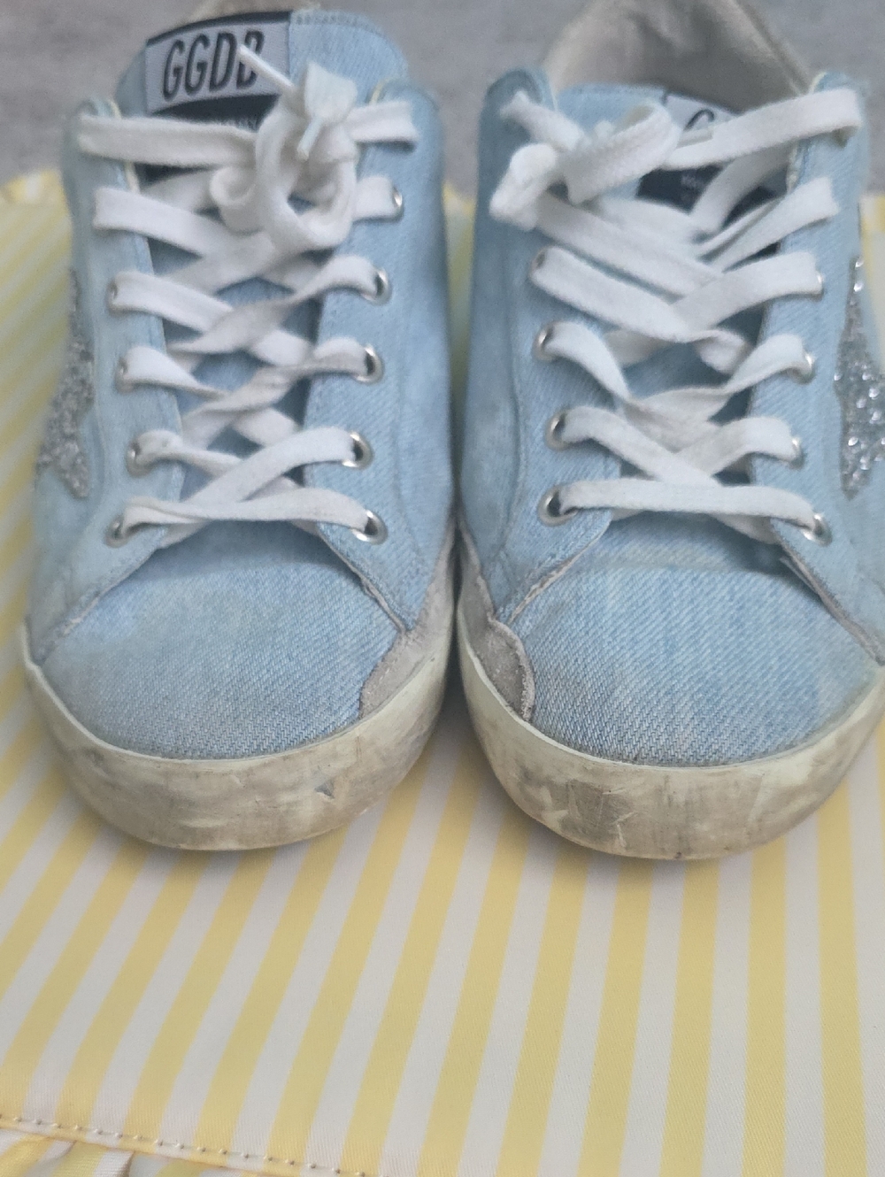 β€οΈSALE β€οΈ Golden Goose Sneakers - Picture 8 of 9